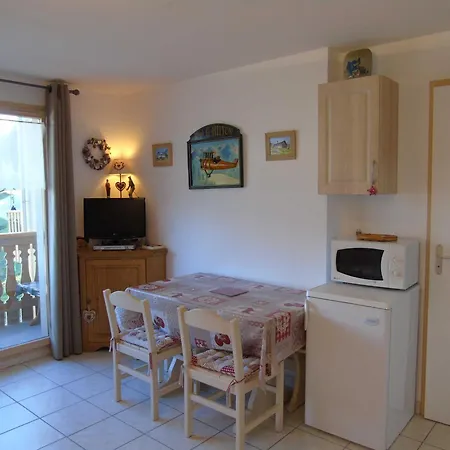 + à Valfréjus - 4 Pers, Balcon, Proche Remontées Et Commerces, Draps Inclus - Fr-1-561-7 *
